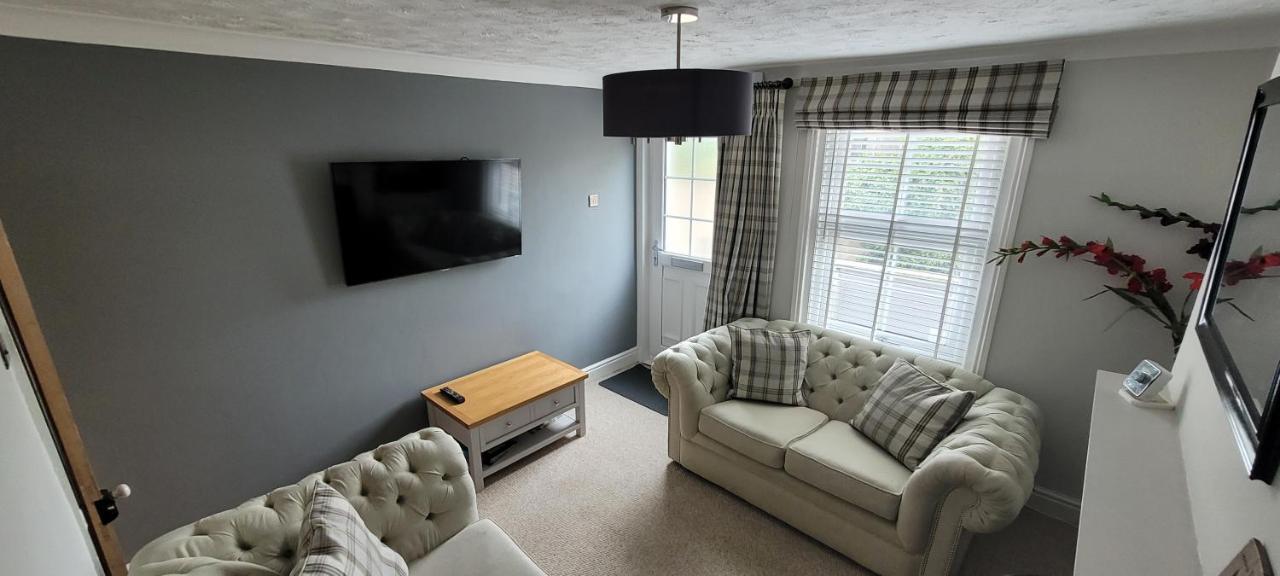 Caister Cottage, Beach 1 Minute Walk Away 외부 사진